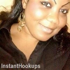 jemilat profile on InstantHookups