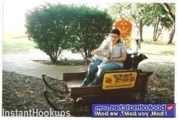 sobosgurl2003 profile on InstantHookups