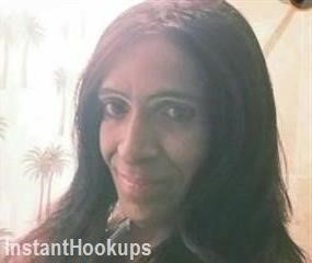 superfreak5043 profile on InstantHookups