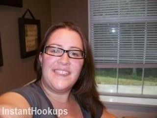 prettygirl25 profile on InstantHookups