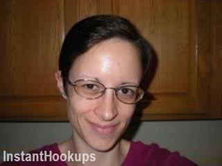 morgaine profile on InstantHookups