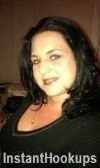daffodil12 profile on InstantHookups