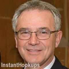 cayce82 profile on InstantHookups