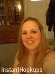tinkerbell1271 profile on InstantHookups