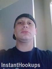 bwsn7588 profile on InstantHookups