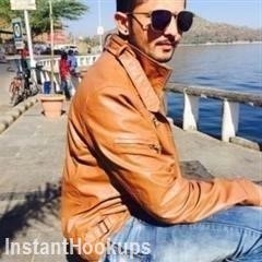 kevin3 profile on InstantHookups