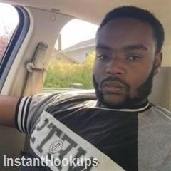 bigmal95 profile on InstantHookups