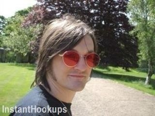 rockinsoul profile on InstantHookups