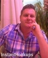 ramrodave profile on InstantHookups