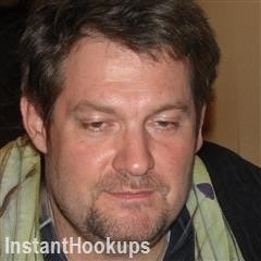 kara_kash profile on InstantHookups