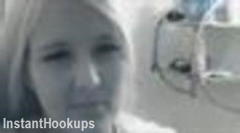 wildcherry000 profile on InstantHookups