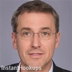 brianenv profile on InstantHookups