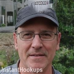 ronnie profile on InstantHookups