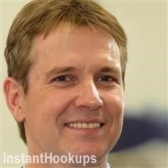 jannette2289 profile on InstantHookups