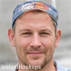 ceogme7 profile on InstantHookups